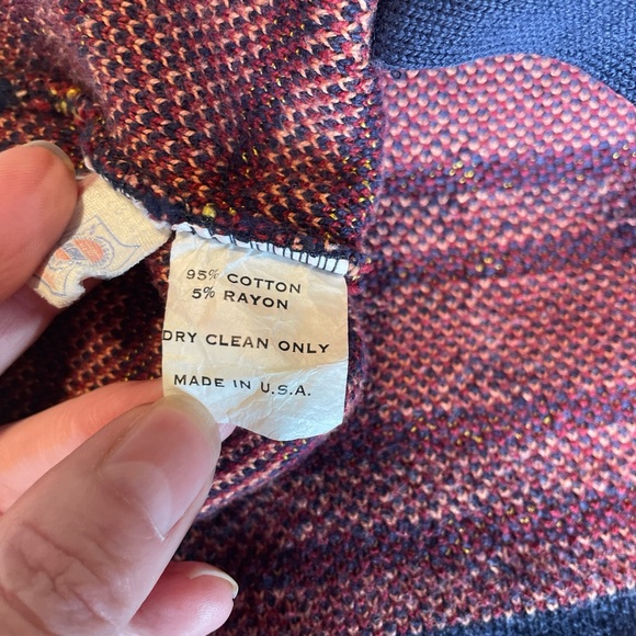 Tricots St.Raphael Navy Vest with Gold Buttons - Picture 5 of 7